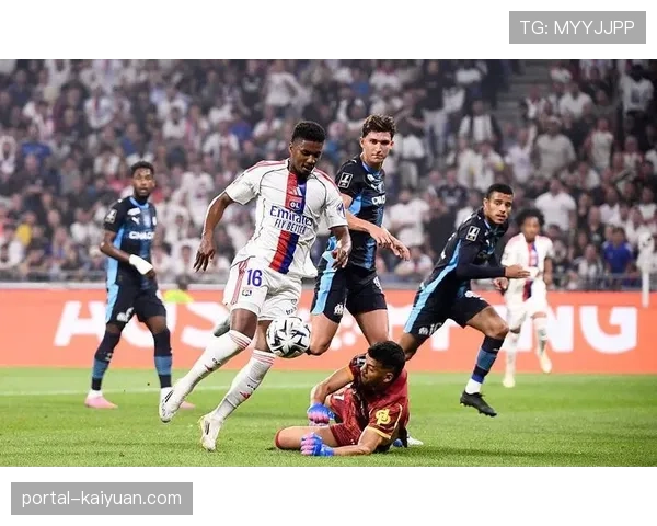 巴黎圣日耳曼迎战摩纳哥，残阵客队背水一战，巴黎手握一球优势静待晋级